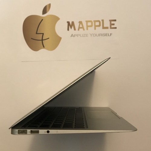 MacBook Air (11-inch, Late 2010) an Used item which is perfect for